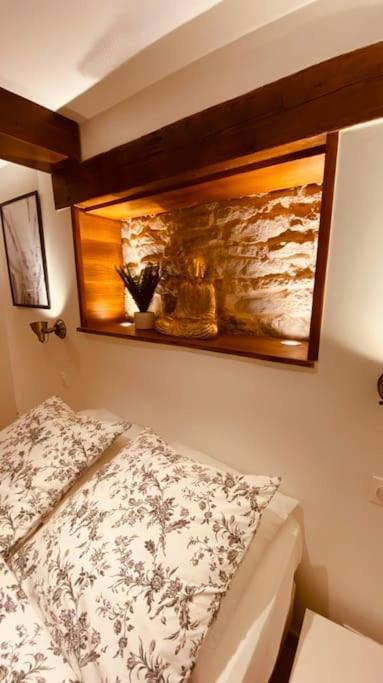 Studio Renove Avec Patio, Coeur Du Centre Ville Besançon Kültér fotó